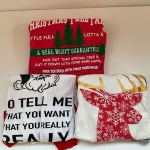 WOMENS CHRISTMAS THEME T-SHIRT BUNDLE OF 3  SIZE X-SMALL AND SMALL EUC